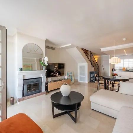 Stylish Luxury In Nueva Andalucia Марбелья